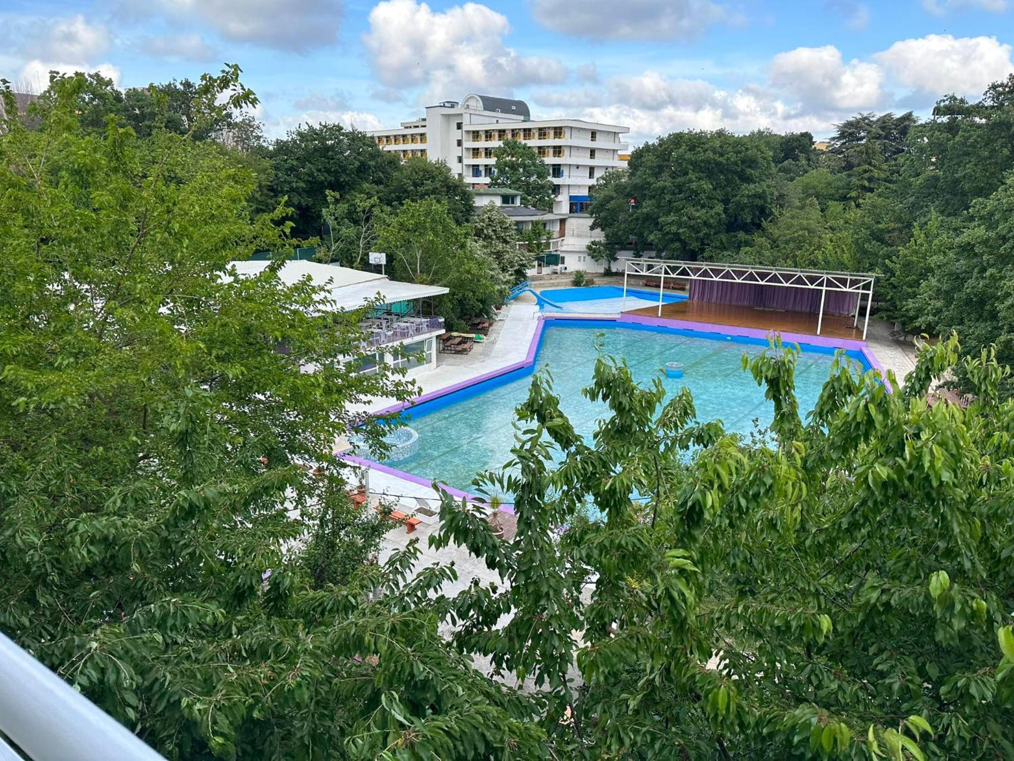 Хотел Рива Golden Sands Bagian luar foto