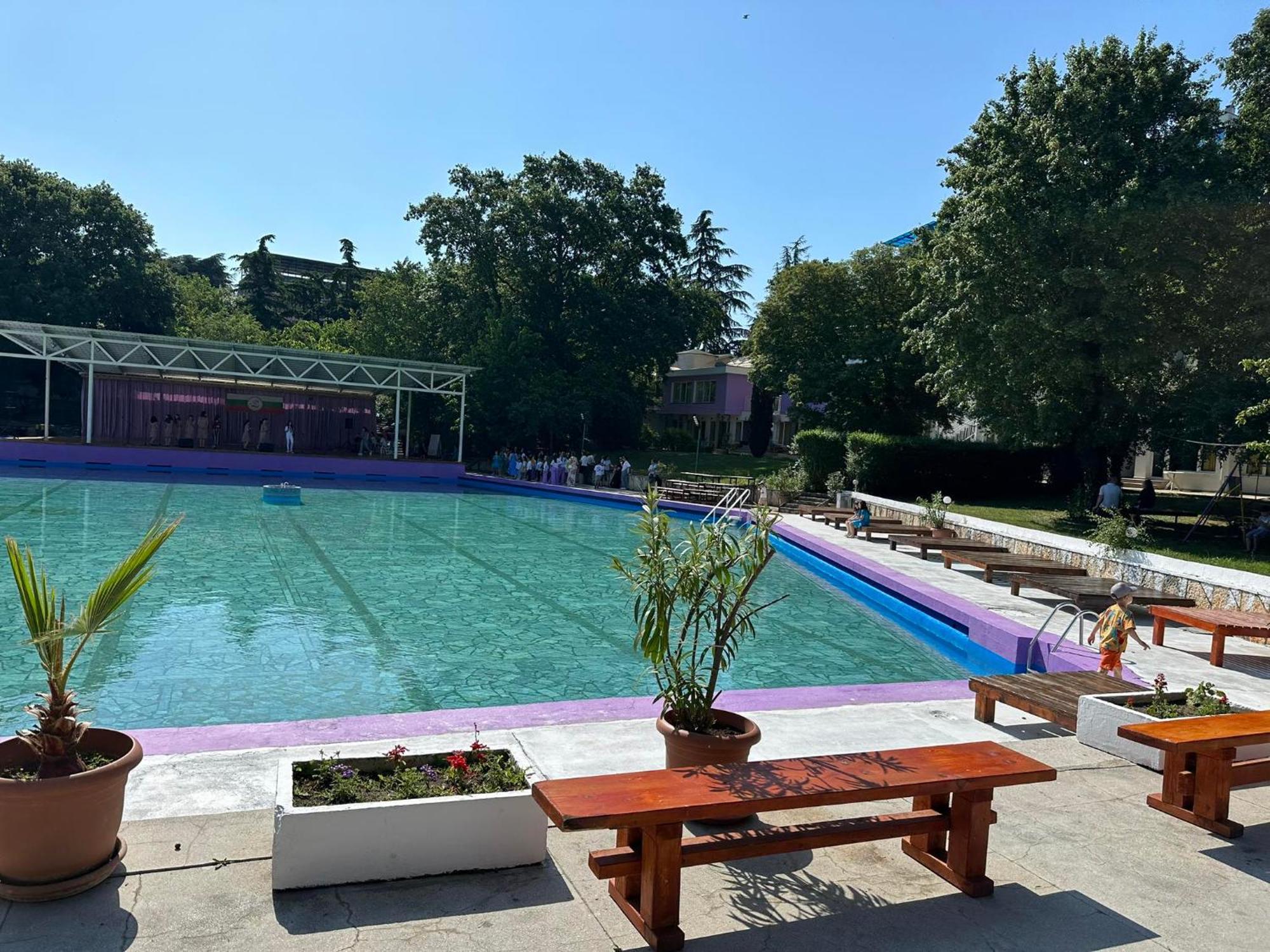 Хотел Рива Golden Sands Bagian luar foto