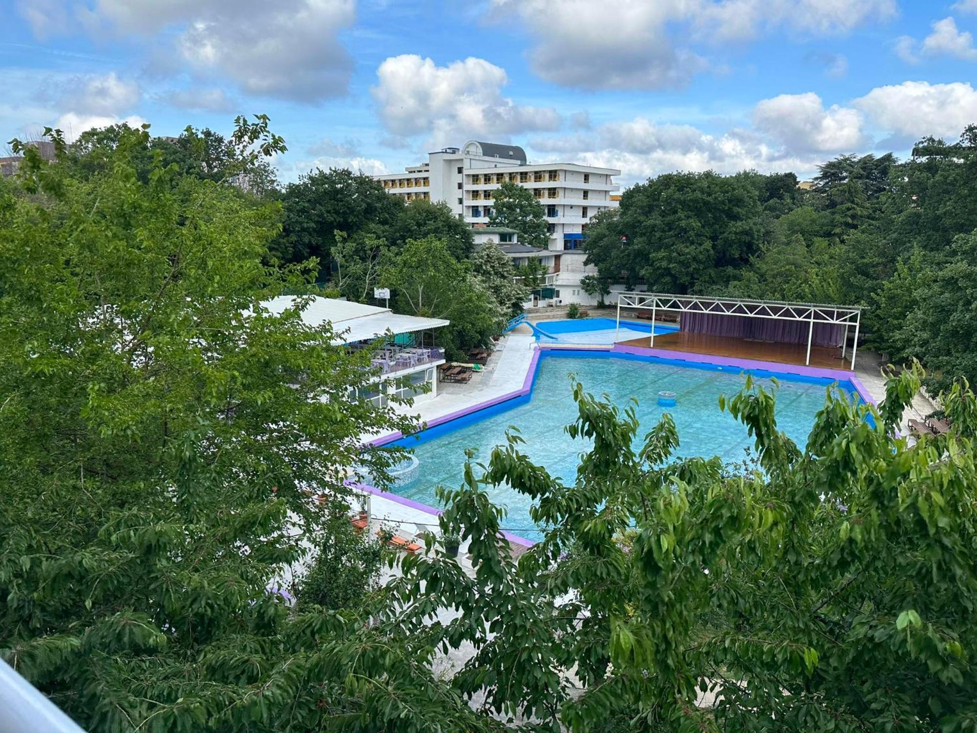 Хотел Рива Golden Sands Bagian luar foto