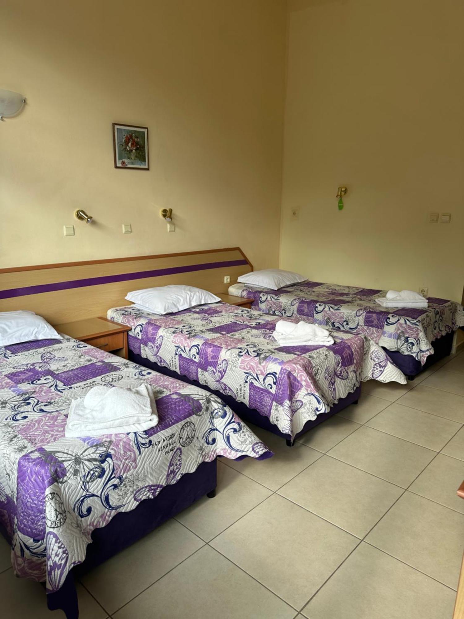 Хотел Рива Golden Sands Bagian luar foto