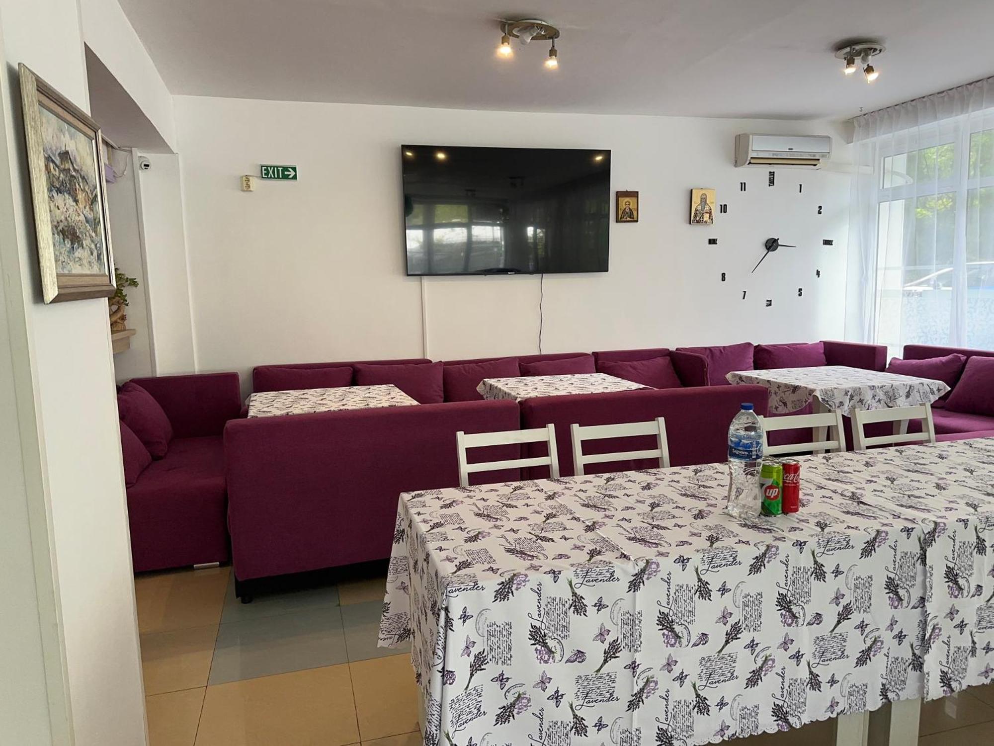 Хотел Рива Golden Sands Bagian luar foto
